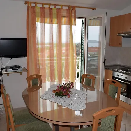 Zjacic Apartman *