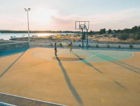 Zjacic *