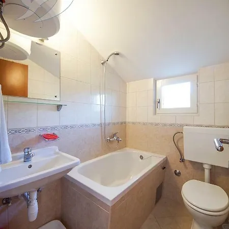 Zjacic Apartman *